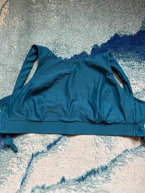 Wild Isles ZOE HIGH NECK TOP